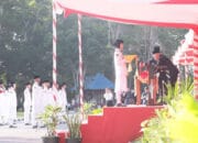 Sekda Sultra Pimpin Upacara Penurunan Bendera Merah Putih pada HUT RI Ke-79