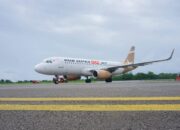 Bersejarah, Pesawat Berbadan Besar Airbus A320-200 Mendarat di  Baubau