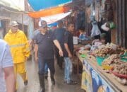 Gerak Cepat Parinringi Atasi Drainase yang Tersumbat di Areal Pasar Sentral Kendari