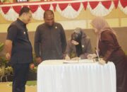 DPRD Kendari Tetapkan SKI dan Sudirman sebagai Wali Kota dan Wakil Wali Kota Periode 2025-2030