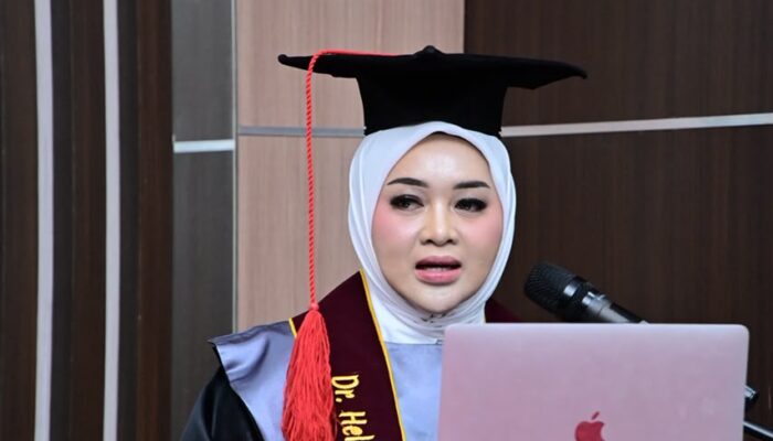 Usung Konsep Siaga, Pulih, Tangguh, Helen Dias Raih Gelar Doktor Cumlaude di Unhas